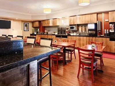 *** Hotel Quality Inn & Suites Brampton Canada